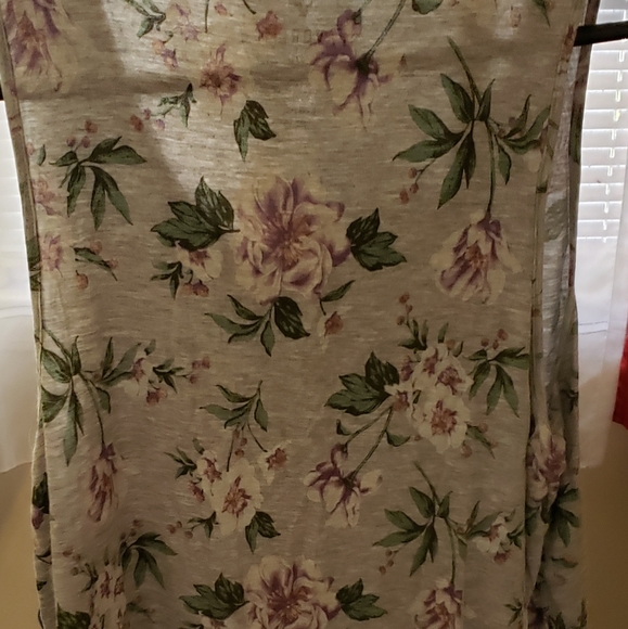 Tank - Picture 2 of 2